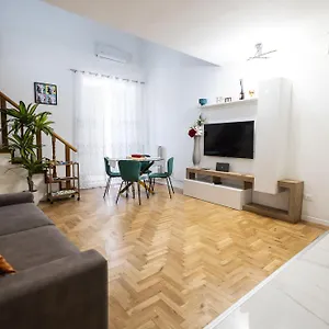 https://noble-suite.palermohotels.org