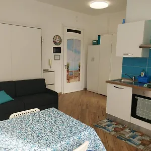 https://piccolo-scrigno.hotelitalianriviera.com